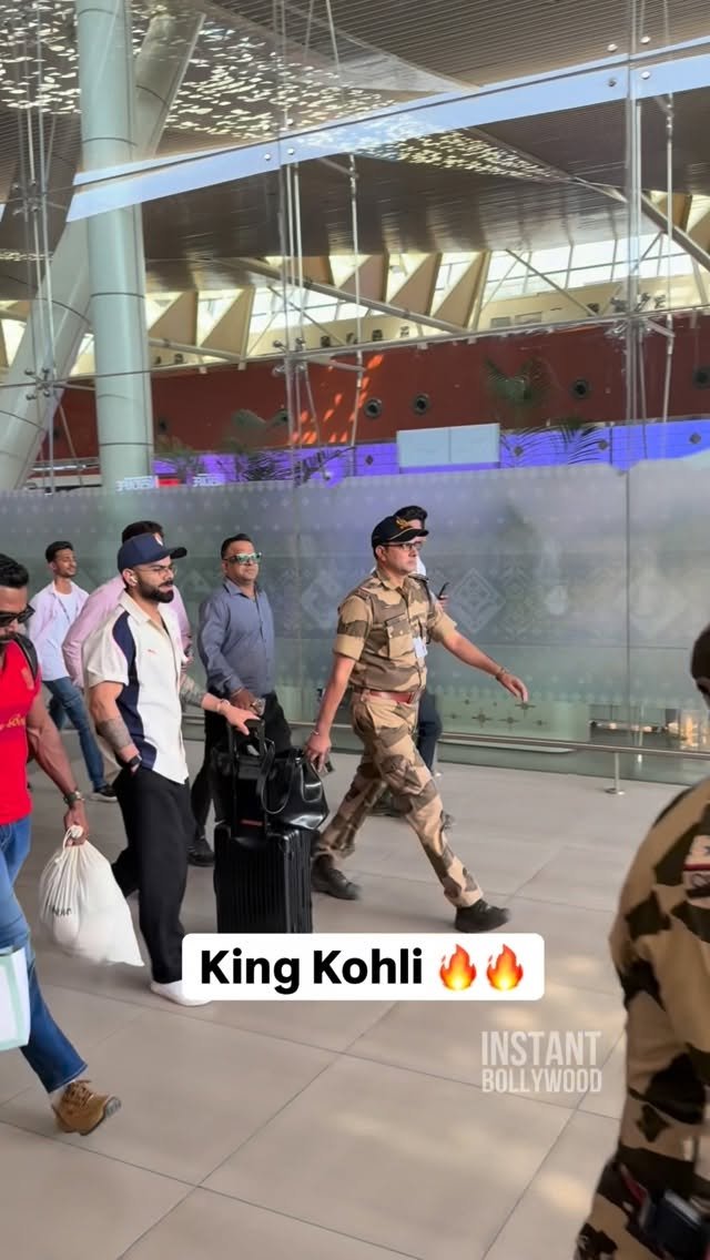 instantbollywood 게시물 이미지: Virat Kohli spotted at the ahmadabad airport...