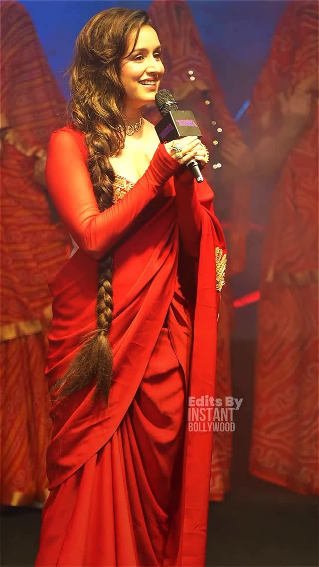 instantbollywood 게시물 이미지: Nazar Na Lage 😍
.
#shraddhakapoor #editsbyinstant #nr