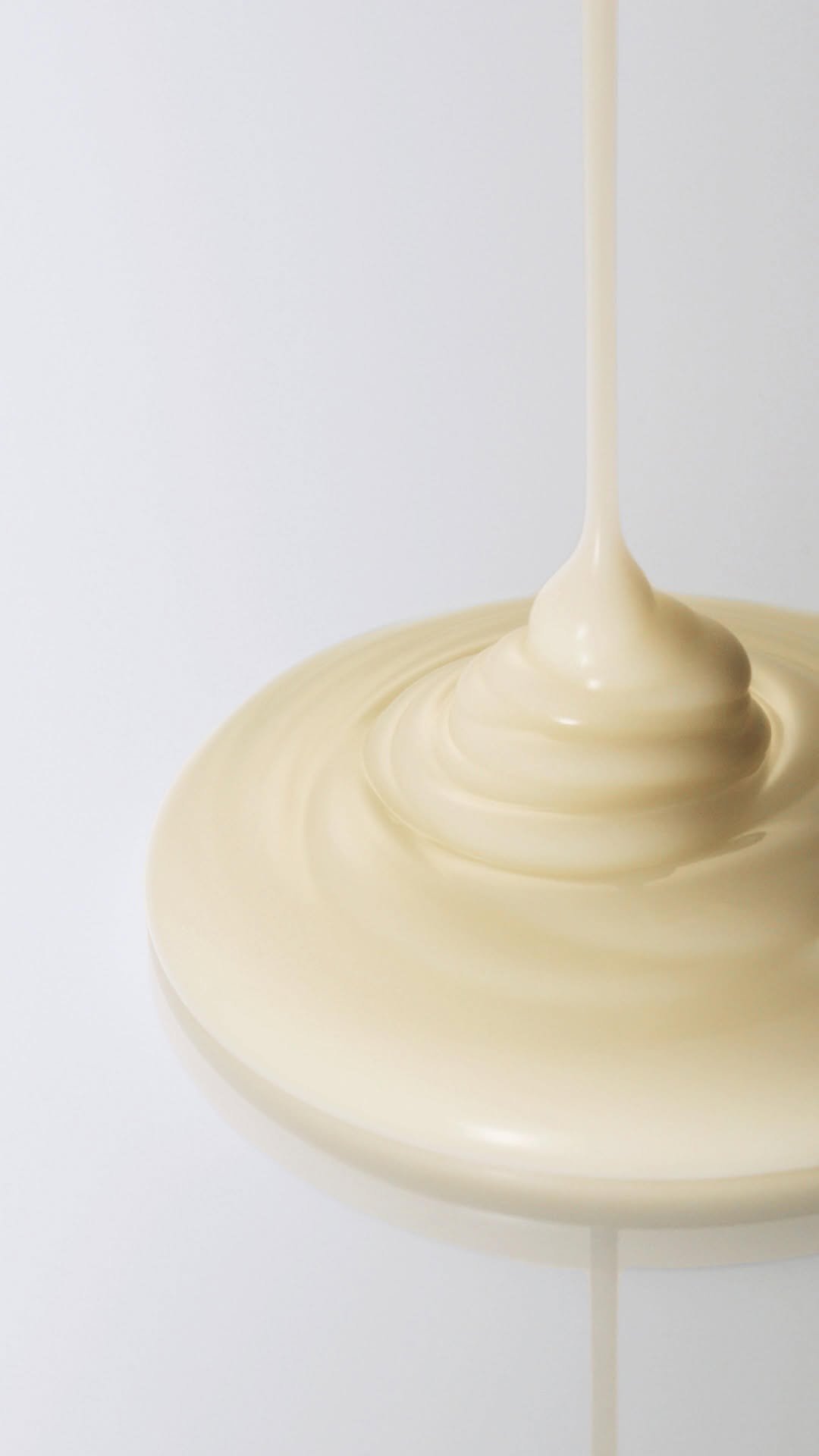 iope_official 게시물 이미지: ⠀⠀⠀⠀⠀⠀⠀⠀
탄력 저하의 첫 시그널인 모공,
여러분의 모공은 어떤 단계에...