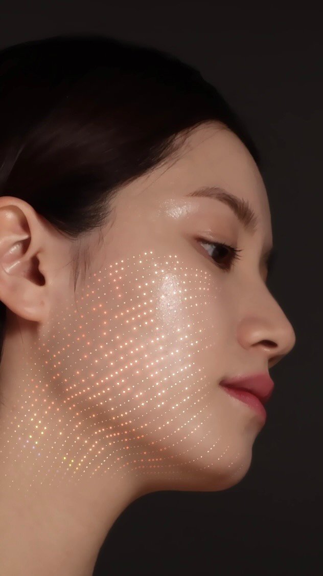 iope_official 게시물 이미지: ㅤㅤㅤ 
검증된 미백 성분 최고함량*을 담은
NEW 멀티 비타민 10% 얼티밋 토닝...