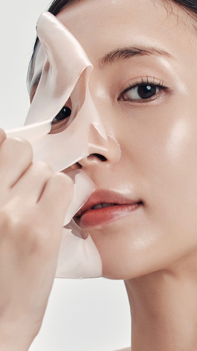 iope_official 게시물 이미지: ㅤㅤㅤ 
소비자 만족도 100%*
NEW 멀티 비타민 10% 얼티밋 토닝 겔...