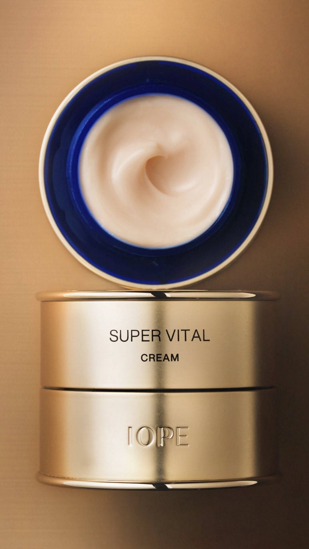 iope_official 게시물 이미지: ㅤㅤㅤ
슈퍼바이탈 크림에서만 느낄 수 있는
영양감 있고 쫀쫀한 제형

슈퍼바이탈...