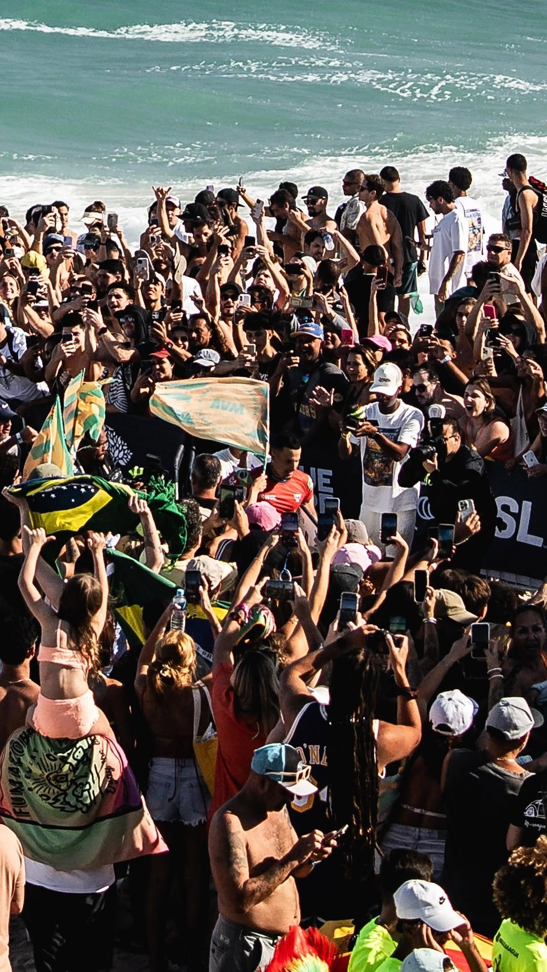 italoferreira 게시물 이미지: De arrepiar… isso é Brasil! 🇧🇷🙌 #surf 
Que...