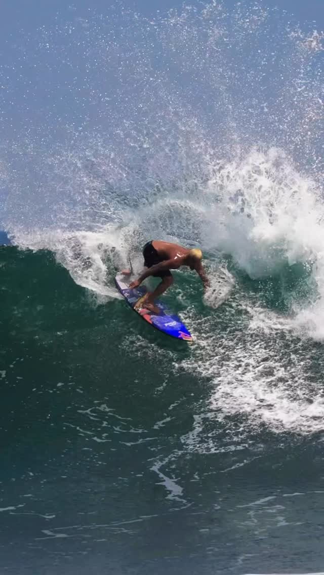 italoferreira 게시물 이미지: BUENAS OLAS CHICO - El Salvador 🇸🇻