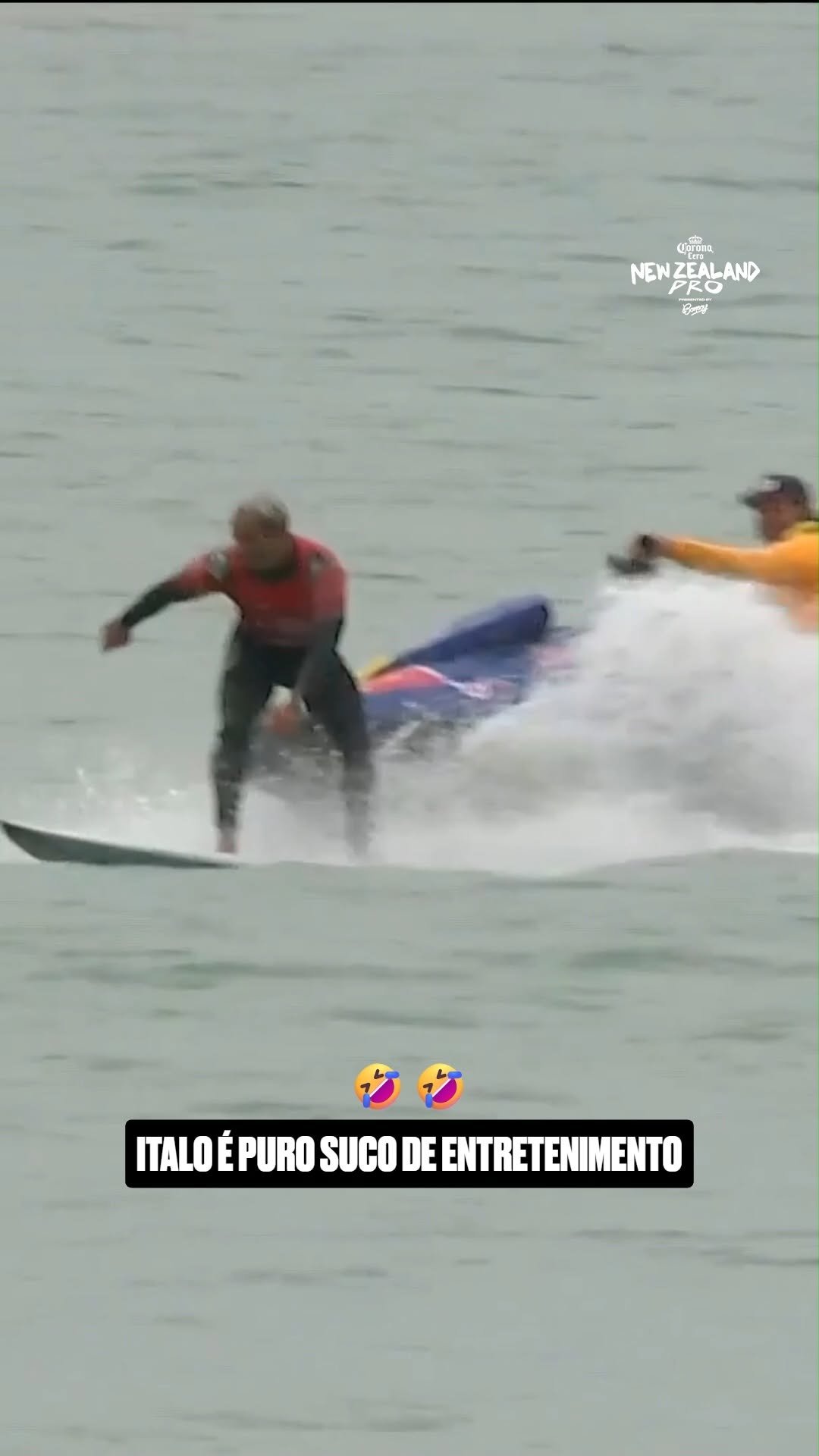italoferreira 게시물 이미지: Ele é muito especial! 🤣

Acho que o suco na...
