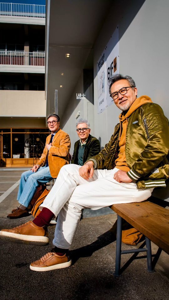 italy.towel 게시물 이미지: #성수 물흐린다고 주장하는 큰형님들 #스냅사진 찍어드림ㅋ

모델분들이 멋지고...