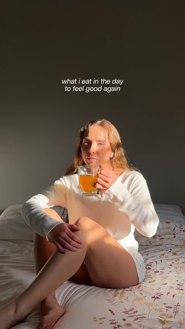 itsvegansis 게시물 이미지: realistic full day of eating as a 21 year old...