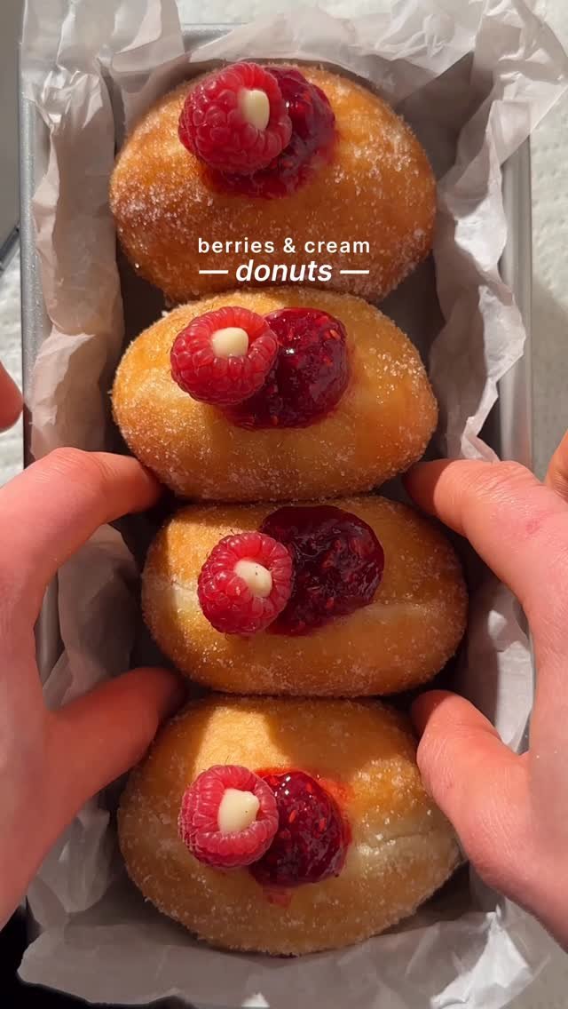 itsvegansis 게시물 이미지: no trending audio, just asmr and berries &...