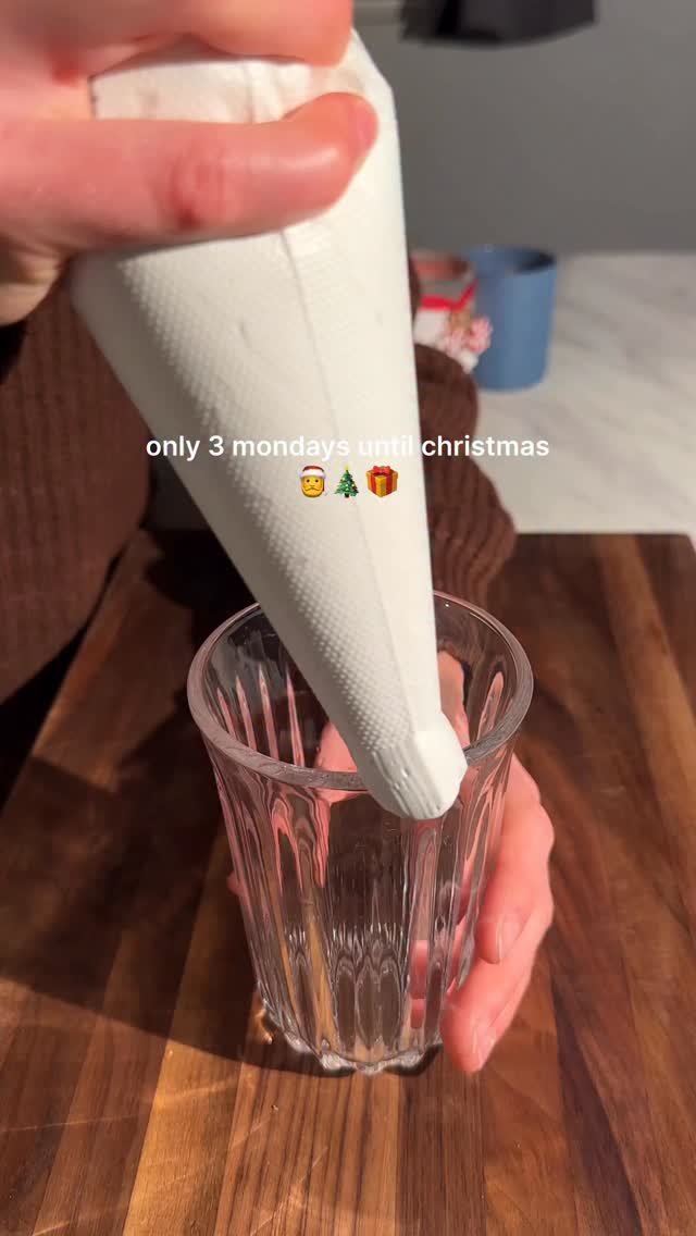 itsvegansis 게시물 이미지: trying nyc viral hot chocolate!! is it the...