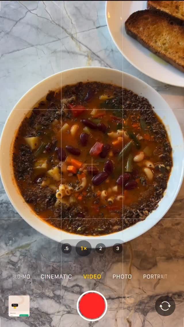 itsvegansis 게시물 이미지: only 5% of you watching reach your daily fiber...