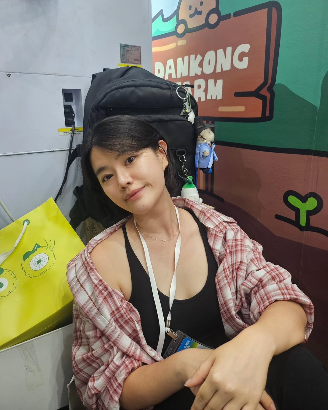 Photo shared by 이태이(tae) | Wellness creator on July 20, 2025 tagging @slowrecordhouse. May be an image of 1 person and text that says 'مشمه BANKONG GRM'.
