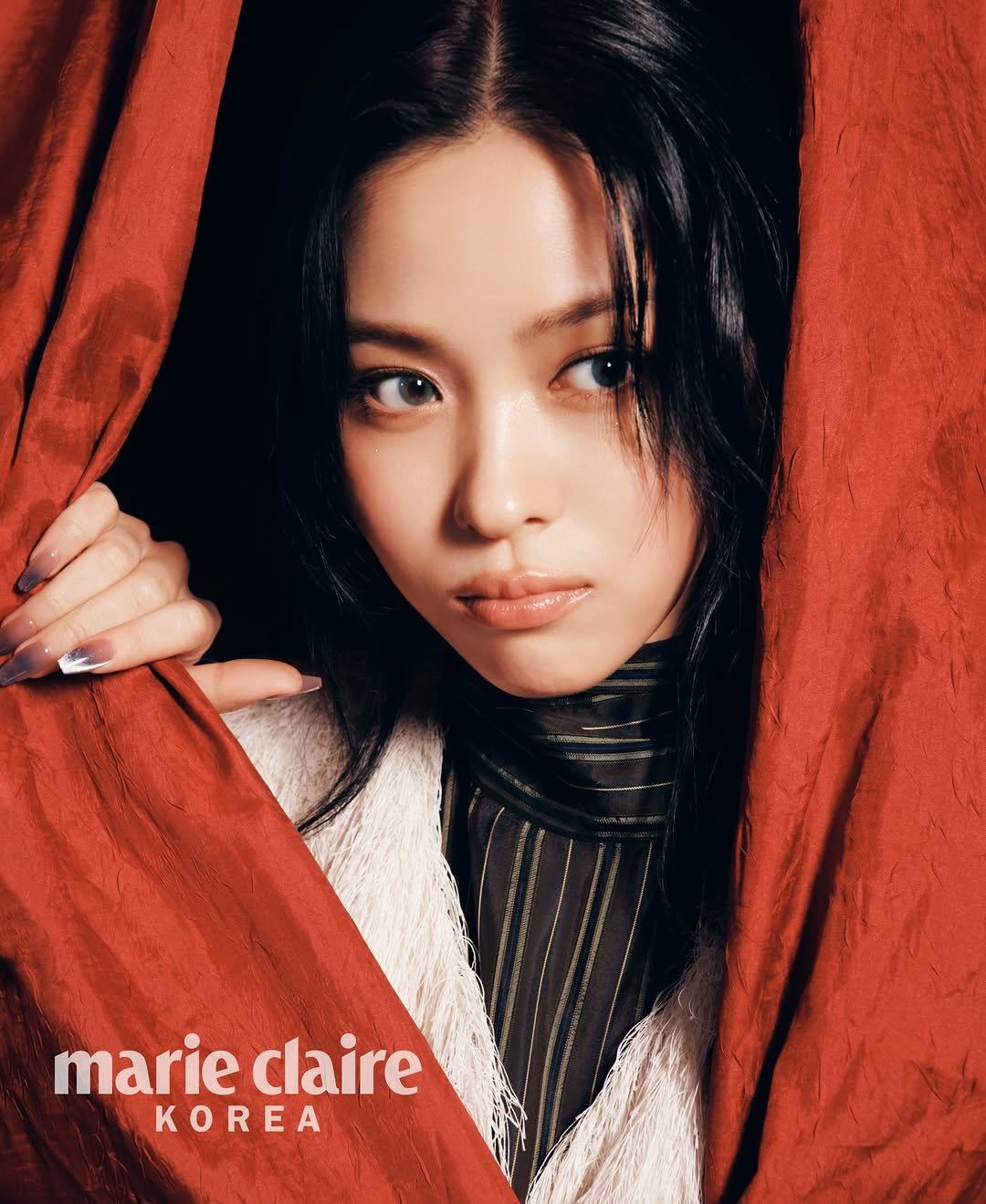 Photo shared by ITZY on November 26, 2025 tagging @marieclairekorea, and @iamfinethankyouandryu. May be an image of one or more people, makeup, hair, poster, magazine and text that says 'こ日た marie marieclaire claire KOREA'.