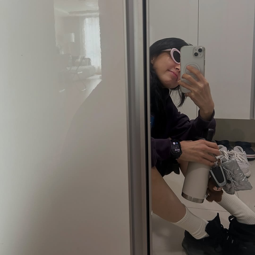 itzzinee_ 게시물 이미지: 영양제를 먹은것이
오늘아침인지 어제아침인지
도무지 모르겠어서 또 먹는 약물 중독같은...