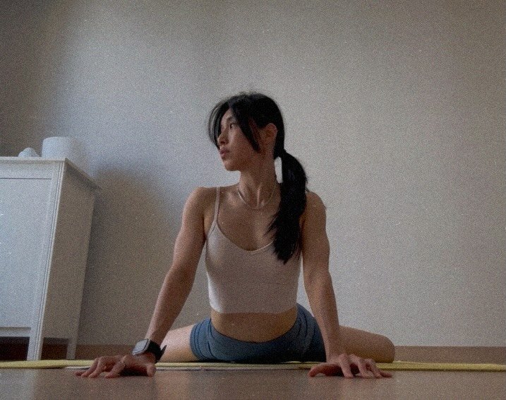 itzzinee_ 게시물 이미지: 오요완🧘🏻‍♀️ 
Hatha yoga  X wement 
#위먼트

@wement.official