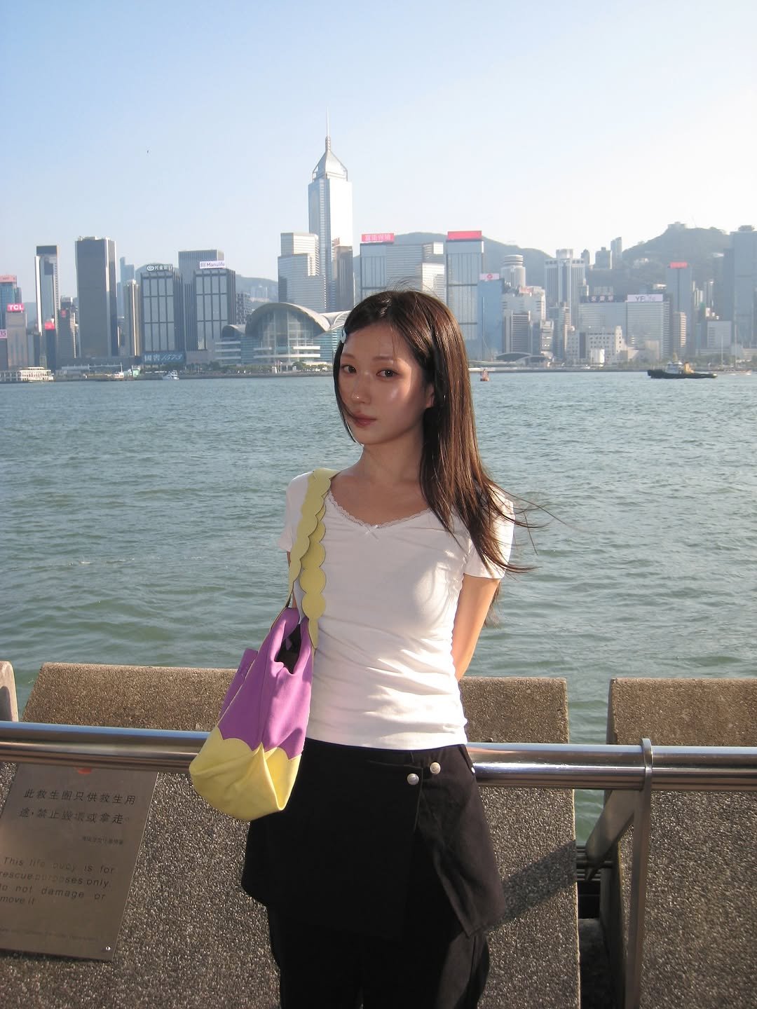 Photo shared by 믾의 minhee on October 29, 2025 tagging @bambole_official, and @theohyou_. May be an image of Victoria Peak and text.