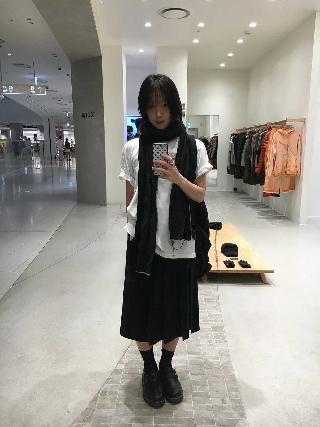 Photo shared by 믾의 minhee on October 09, 2025 tagging @xlimlink. May be an image of 3 people, overcoat, vest and text.