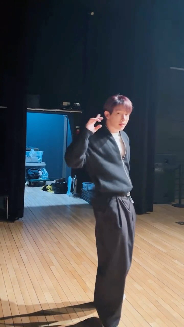 iwonhoyou 게시물 이미지: I could keep going If you wanna✨

#원호...