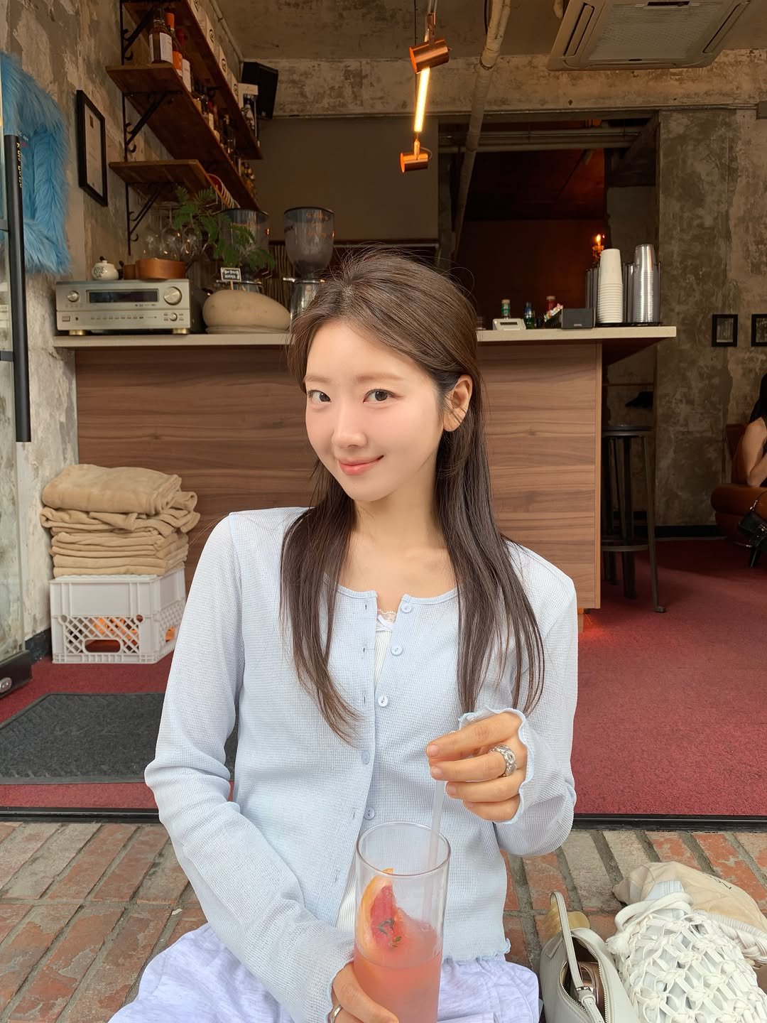 j00eun 게시물 이미지: 테라스 유효기간 일주일 남았습니다 〰️〰️〰️〰️🩵🩵