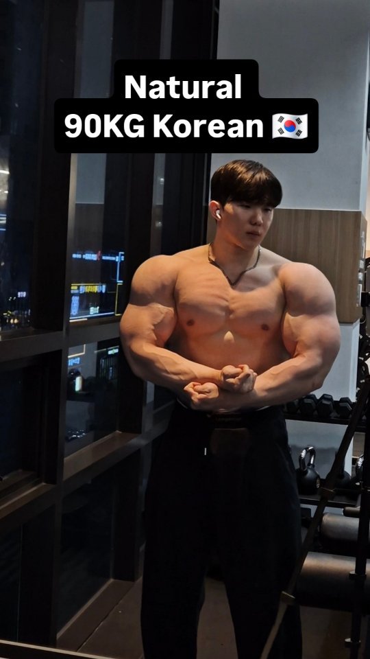 j_0_youngj 게시물 이미지: 90KG 대에서 이런 몸은 또 처음이네 비밀 상급노하우는 다 내꺼다... 몸이 빠르게 붙는중💣💣