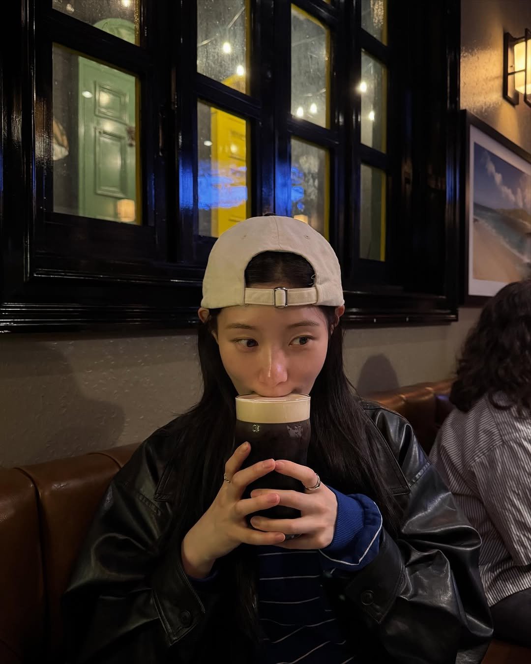 Photo by 정채연 on October 16, 2025. May be an image of beer, chocolate milk and text.