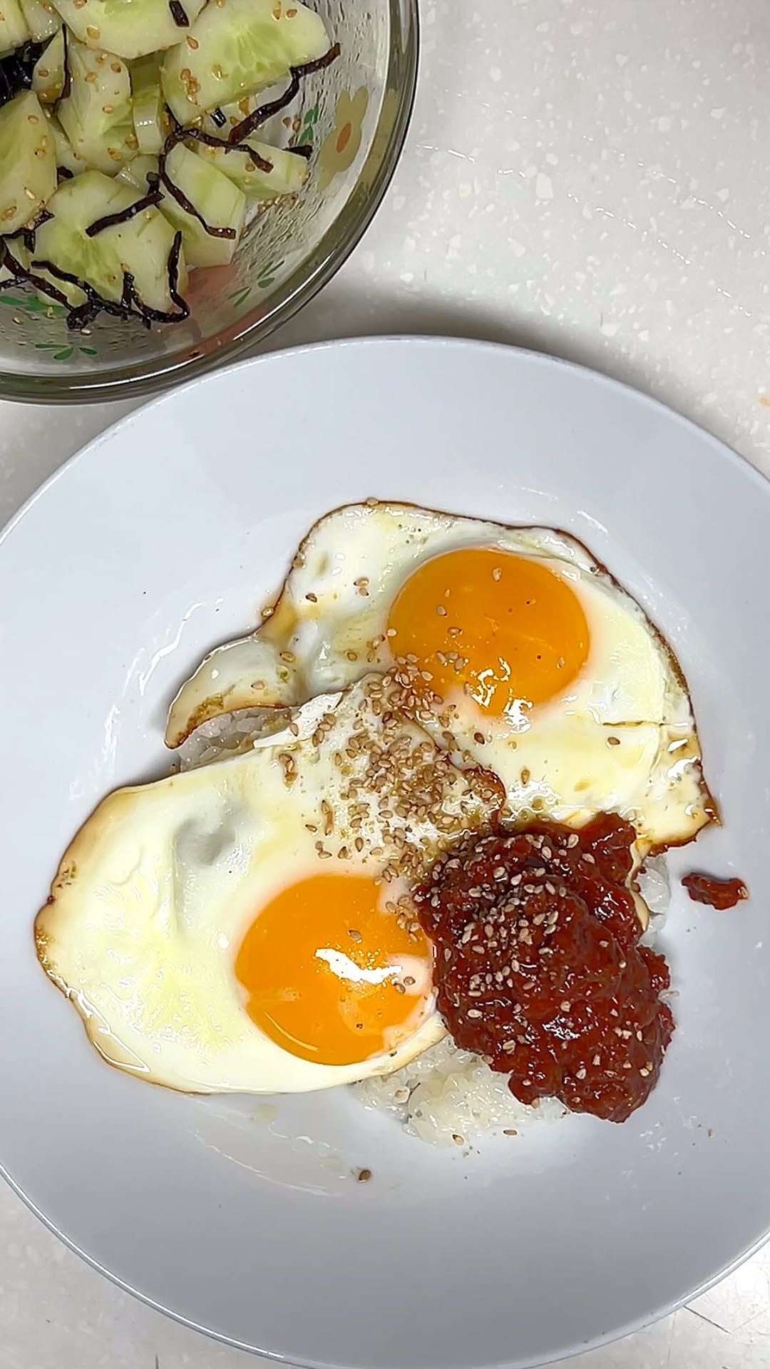 j_diet.table 게시물 이미지: ◡̈ 지난주말부터 컨디션이 최악인데
갑자기 오늘부터 오빠도 콧물이나고...