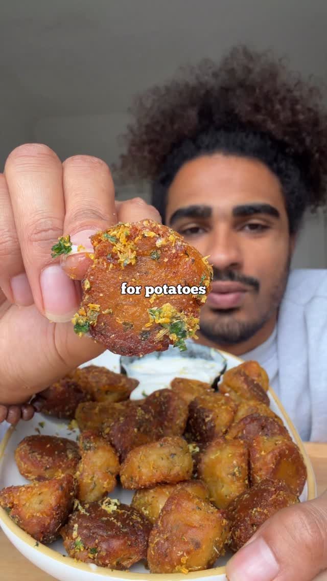 jacobking 게시물 이미지: LEMON PEPPER POTATO POPS 🥔 written recipe...