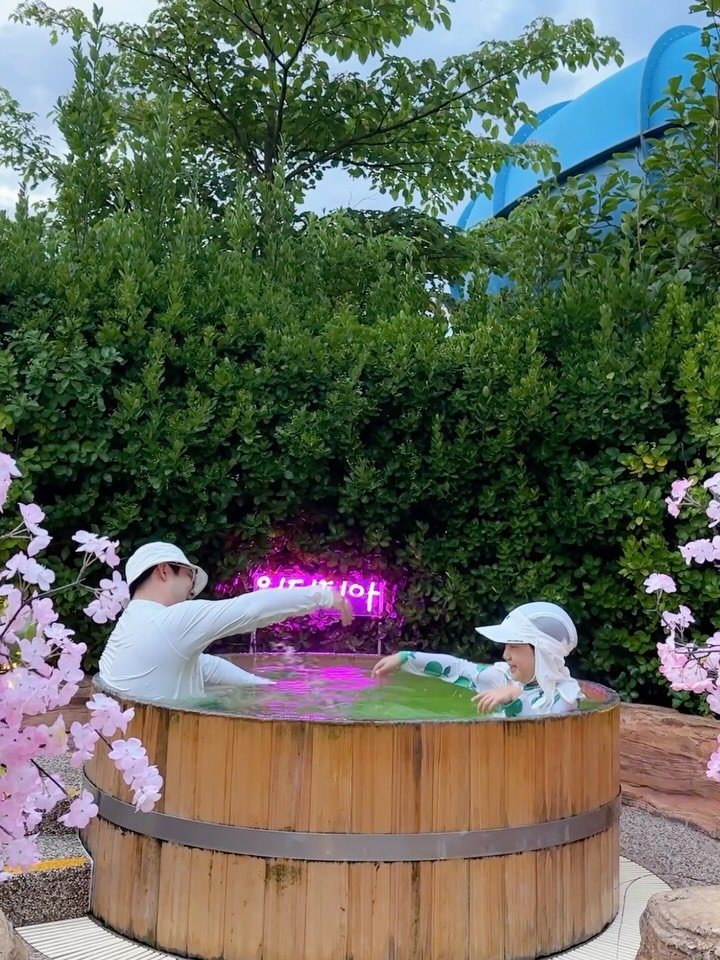 jadei_travel 게시물 이미지: 6인 객실도 밤까지 100% 온천수로 즐기는🌠 워터파크 3인 포함⭕️...