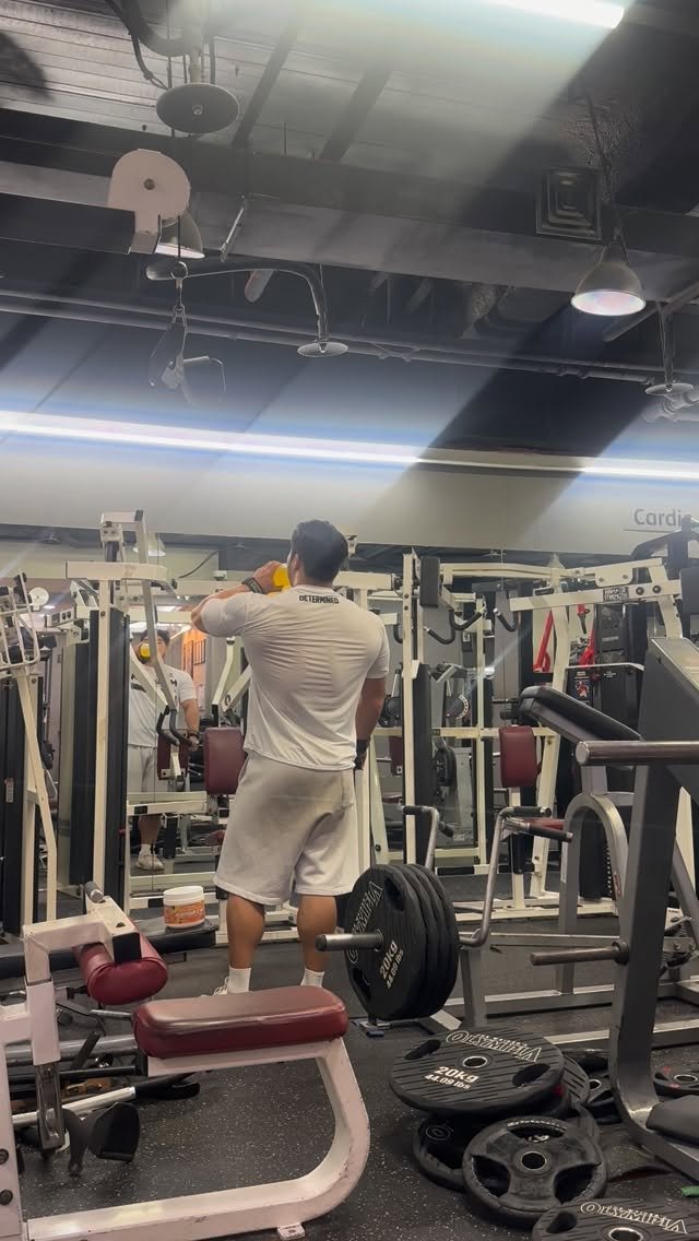 jaehyeon_o4 게시물 이미지: #04 더운 날씨에는 망고쥬스와..

Eaa는 성분도 성분이지만
사실 맛이 가장...