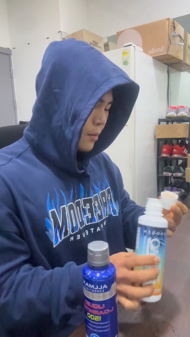 jaehyeon_o4 게시물 이미지: #04 지방대사 필수템 엘카르니틴
펌핑 필수템 글리세롤🔥🔥
맛도 성분도 진짜...
