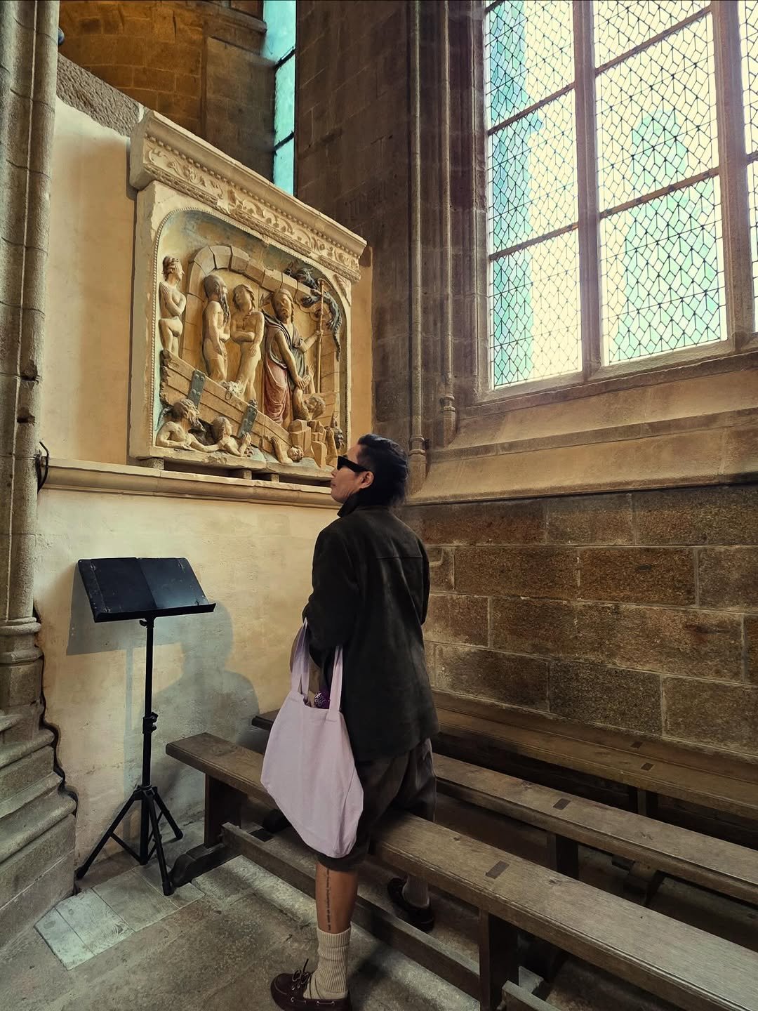 Photo by 정재형 on March 23, 2026. May be an image of York Minster, the Cotswolds and text.