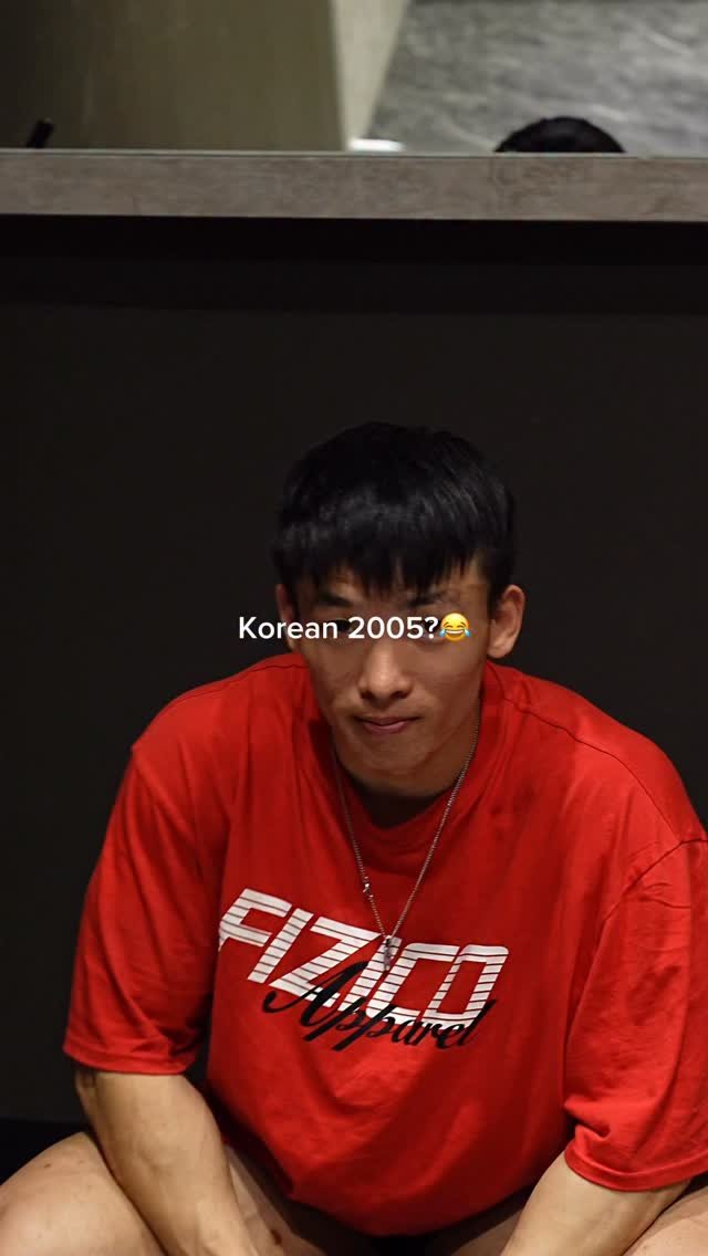 jaeyun_onedream 게시물 이미지: 하체하고 포징 잡기