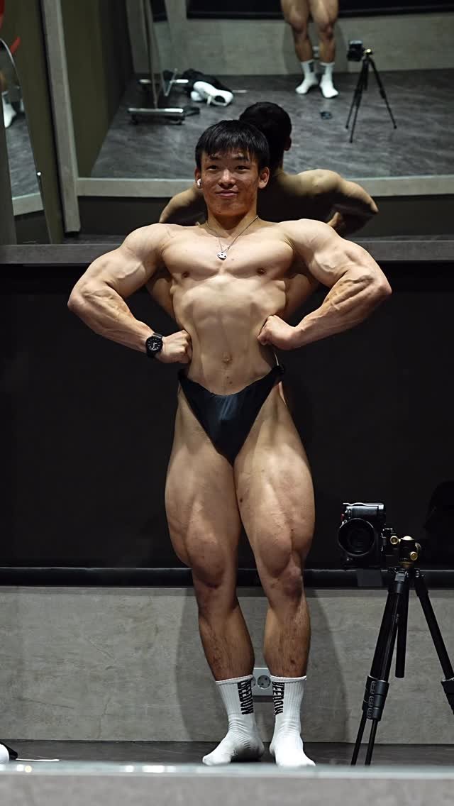 jaeyun_onedream 게시물 이미지: 페이크 네티 사냥 게시🦖 #05년생

MAY 26 Update
174cm 82.8kg