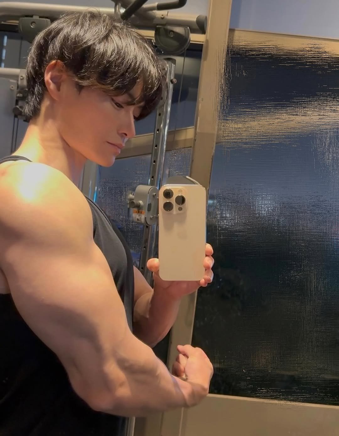 jagariooo 게시물 이미지: いま増量してるから顔に脂肪ついてきた。
ある程度までいったら、また減量しよう