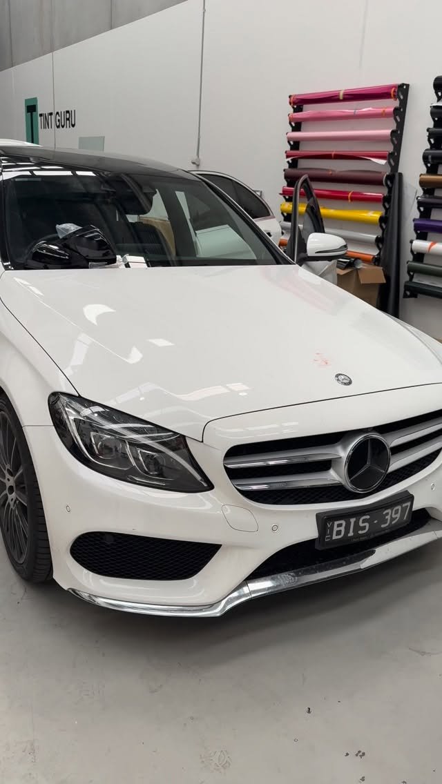 jagginatt_ 게시물 이미지: This Mercedes with a full chrome delete is...