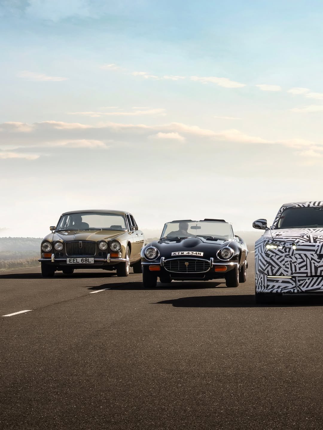 jaguar 게시물 이미지: Legacy in motion. ​
​
XJ Series I, E-type, XJ...