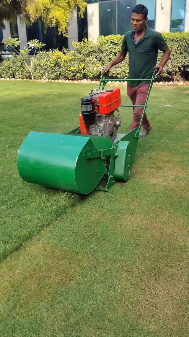 jaihindagriculture 게시물 이미지: अपने पार्क को बनाये सबसे शानदार इस घास काटने...