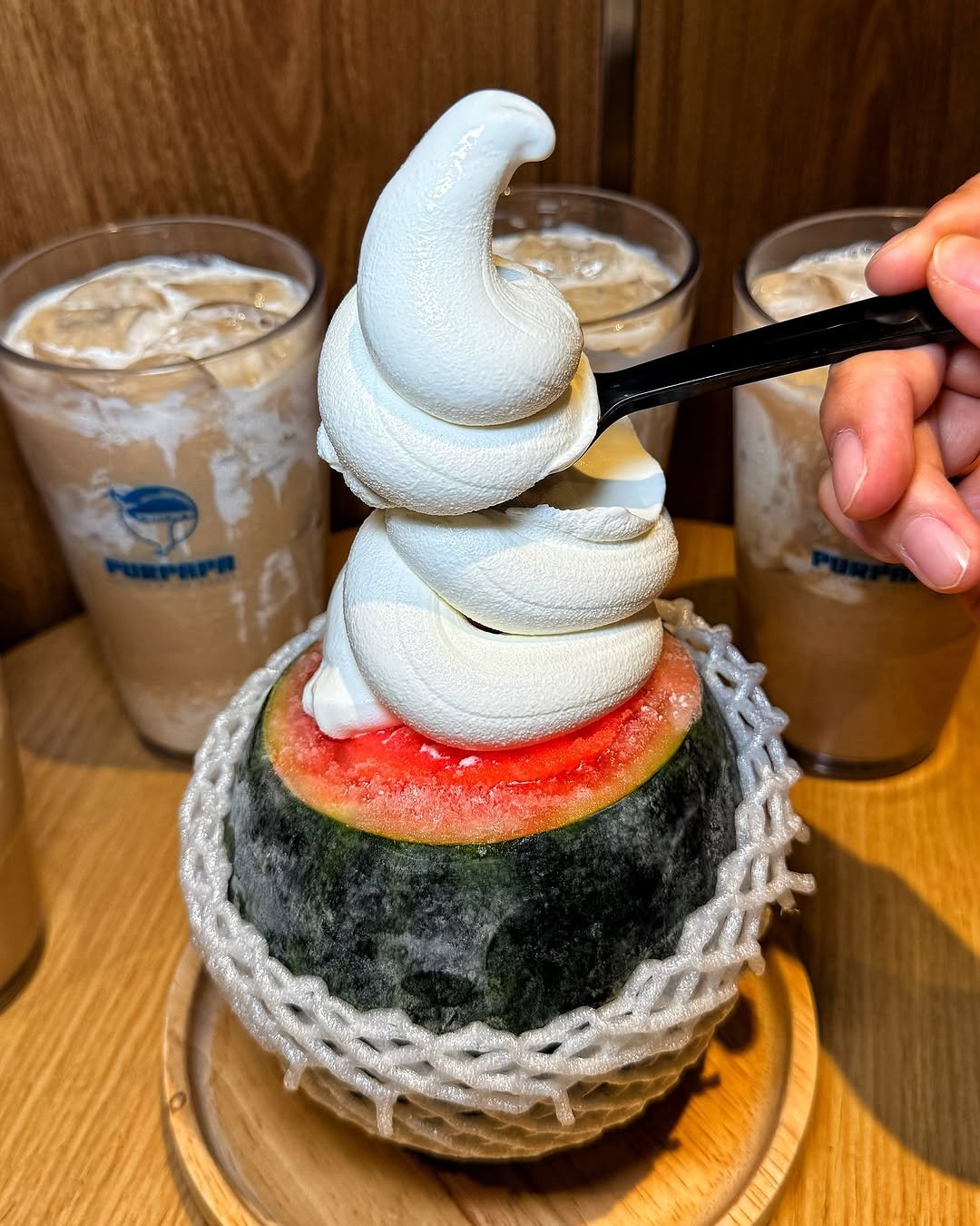 Photo by 제임스꿍이ㅣ전국맛집ㅣ노포맛집ㅣ신상맛집 on August 09, 2025. May be an image of watermelon, gelato, fruit cocktail, melon and text.