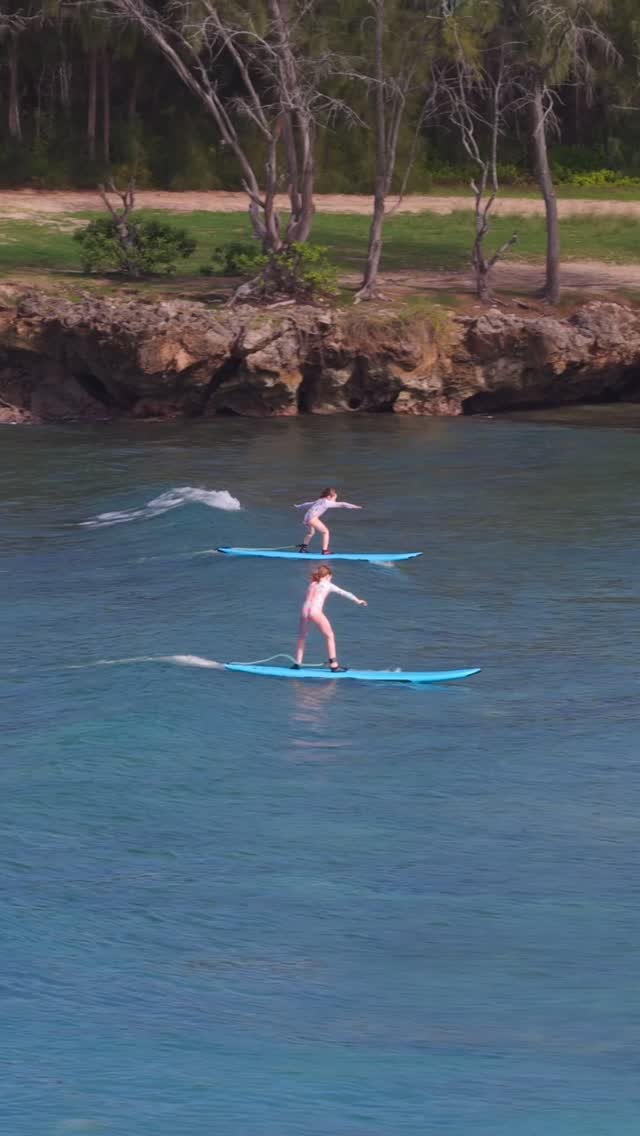 jamieobriensurfexperience 게시물 이미지: Surfer girls rule 🏄‍♀️ #surflessons...