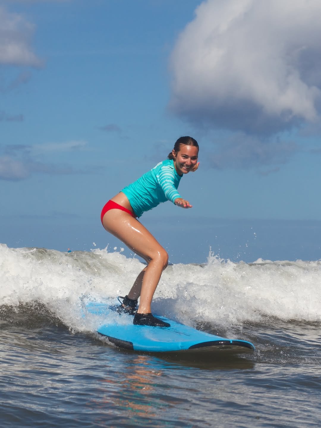 jamieobriensurfexperience 게시물 이미지: Sunshine, smiles, and family surf sessions....