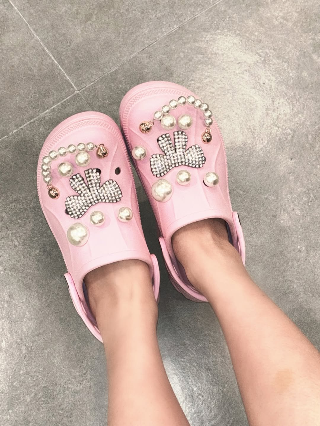 Photo by 재인 JANE LEE on July 24, 2025. May be an image of sandals.