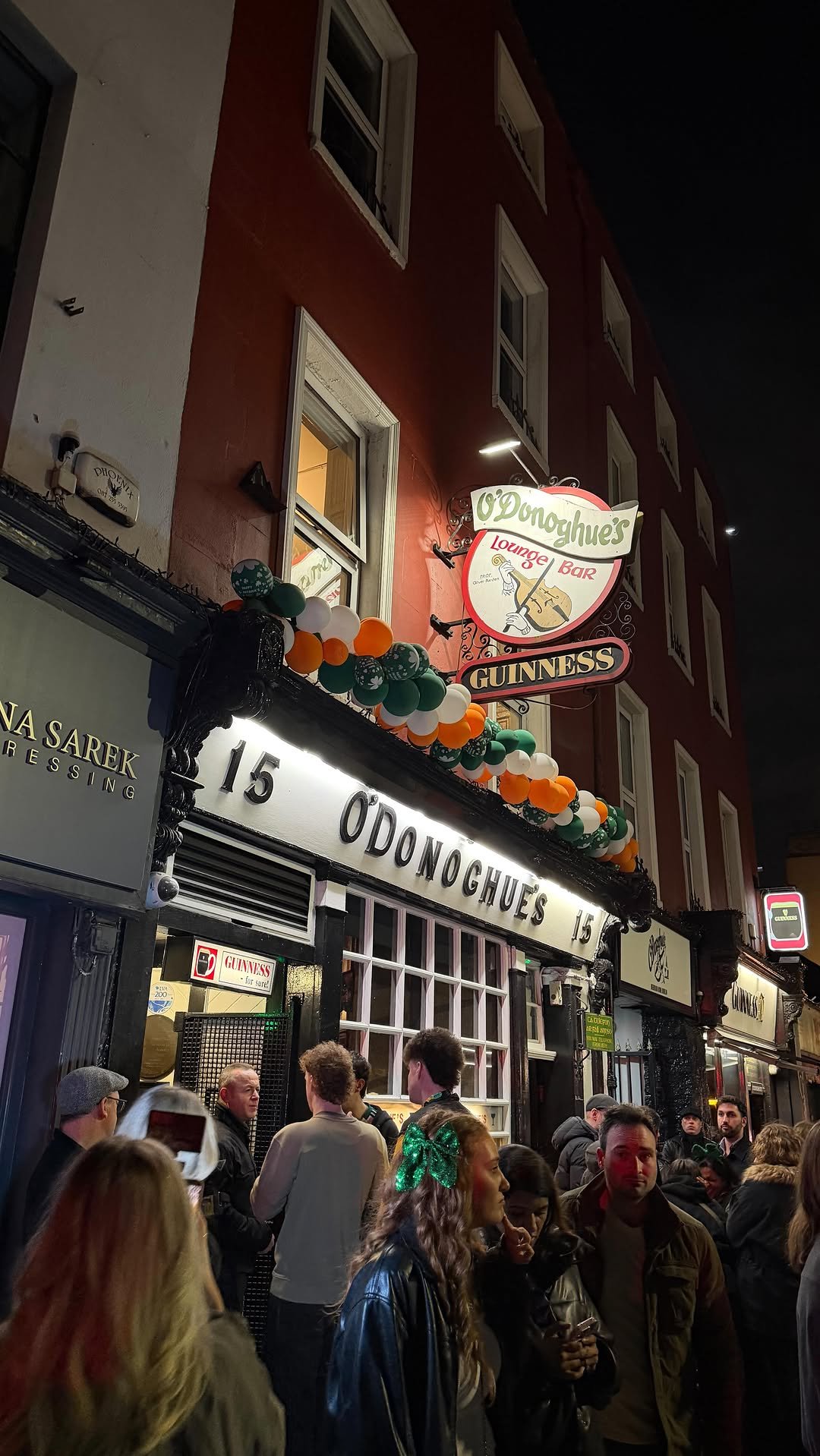 janellezharmenova 게시물 이미지: just get in a fight with your bestie easy...