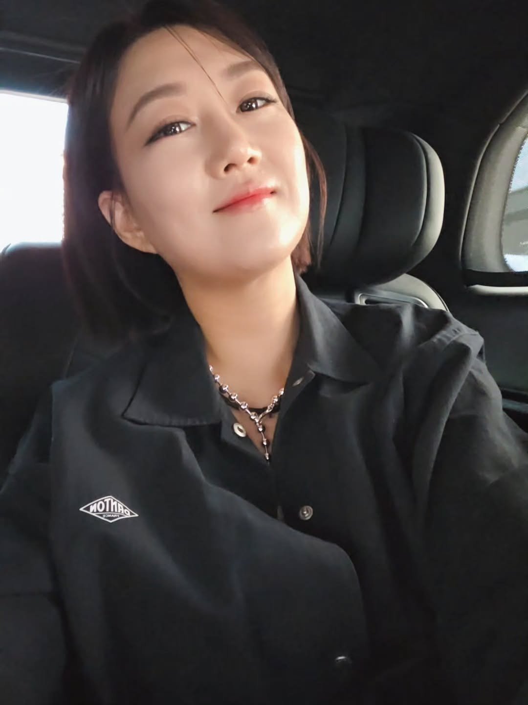 jangmasteryj 게시물 이미지: 셀카 달라고 광광거리면 내가...