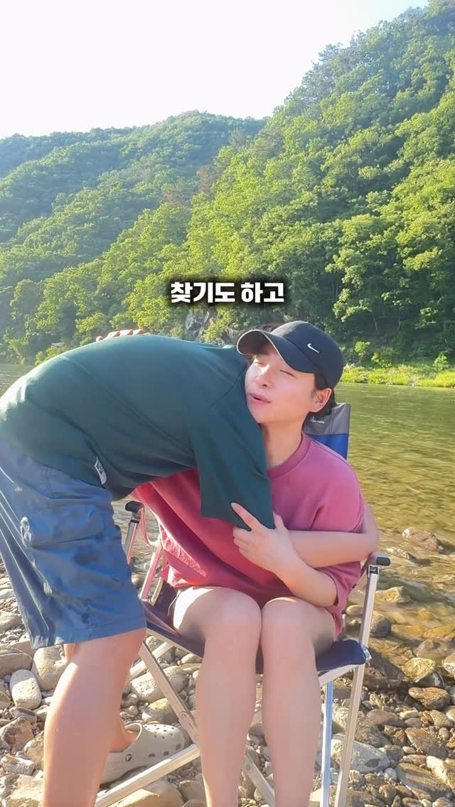 jangs_care 게시물 이미지: 이렇게 아이들과 함께 있으니
우리 짝뀽들과 하도 싶은 얘기가 있어
카메라...