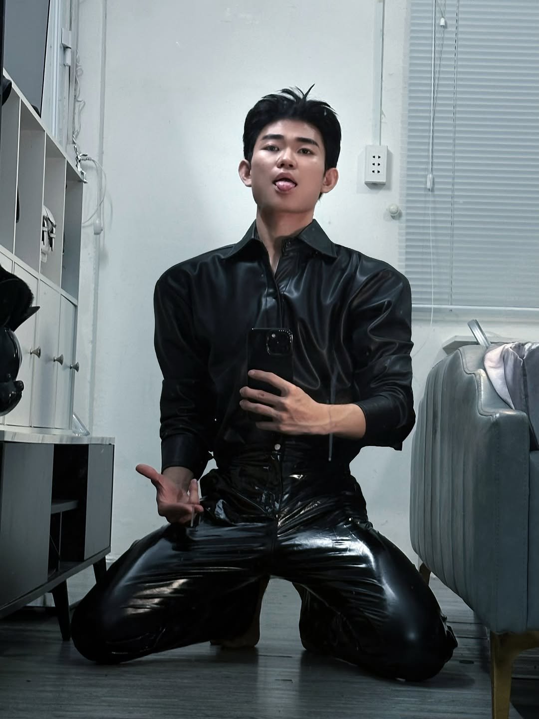 jangtee_nae 게시물 이미지: Leather