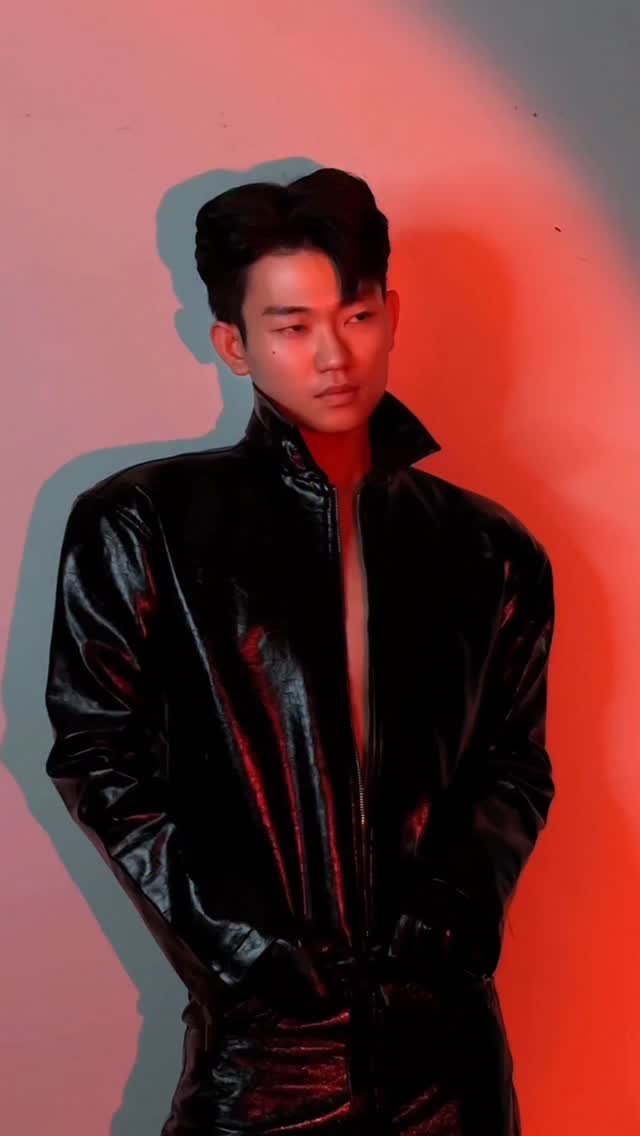 jangtee_nae 게시물 이미지: LEATHER BOY
