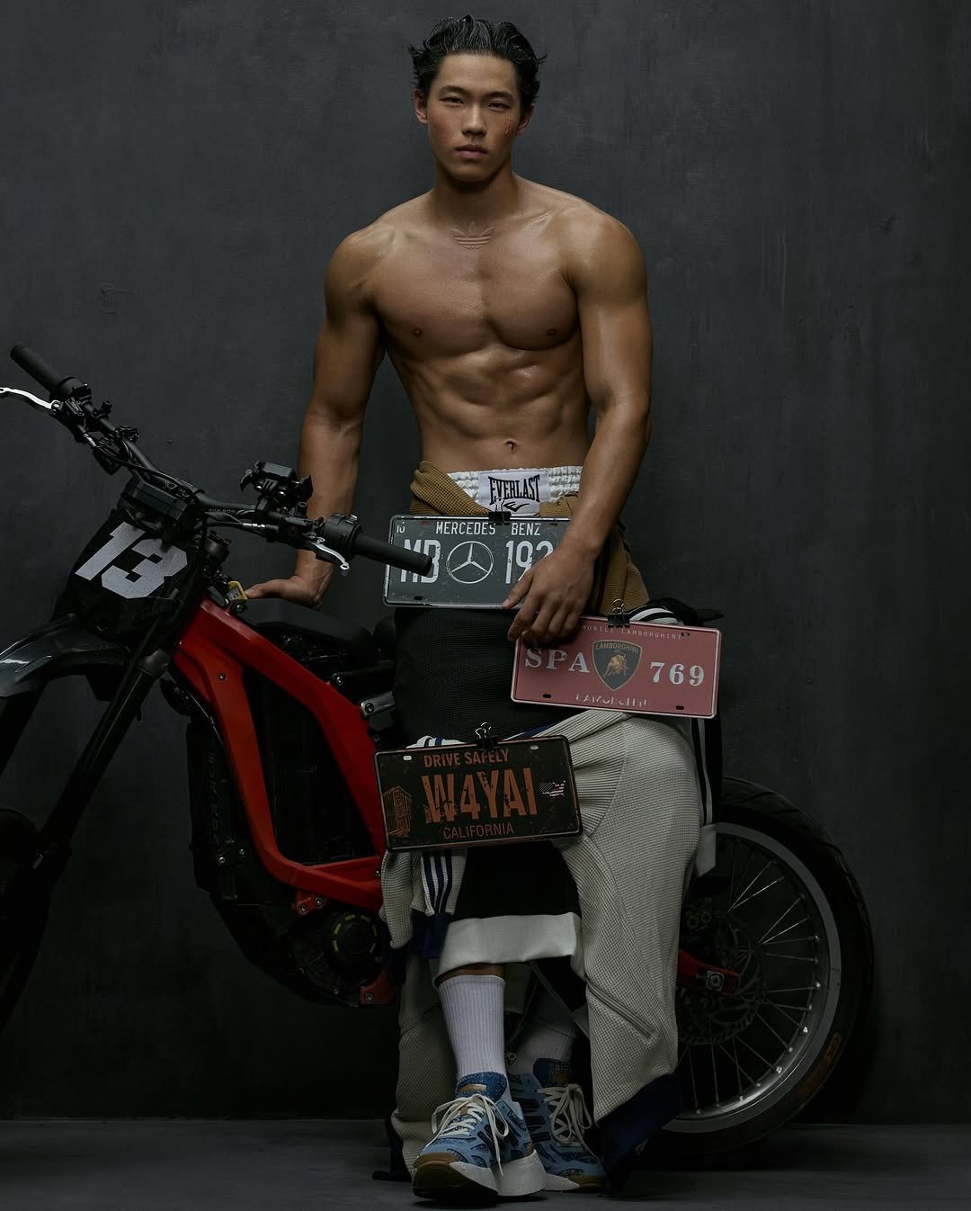 Photo shared by zhenhao_cai on September 09, 2025 tagging @adidasoriginals, and @hengyilianghengyi. May be an image of 1 person, bicycle, sportswear and text that says 'EVFBLAS MERCEDES BENZ 192 769'.