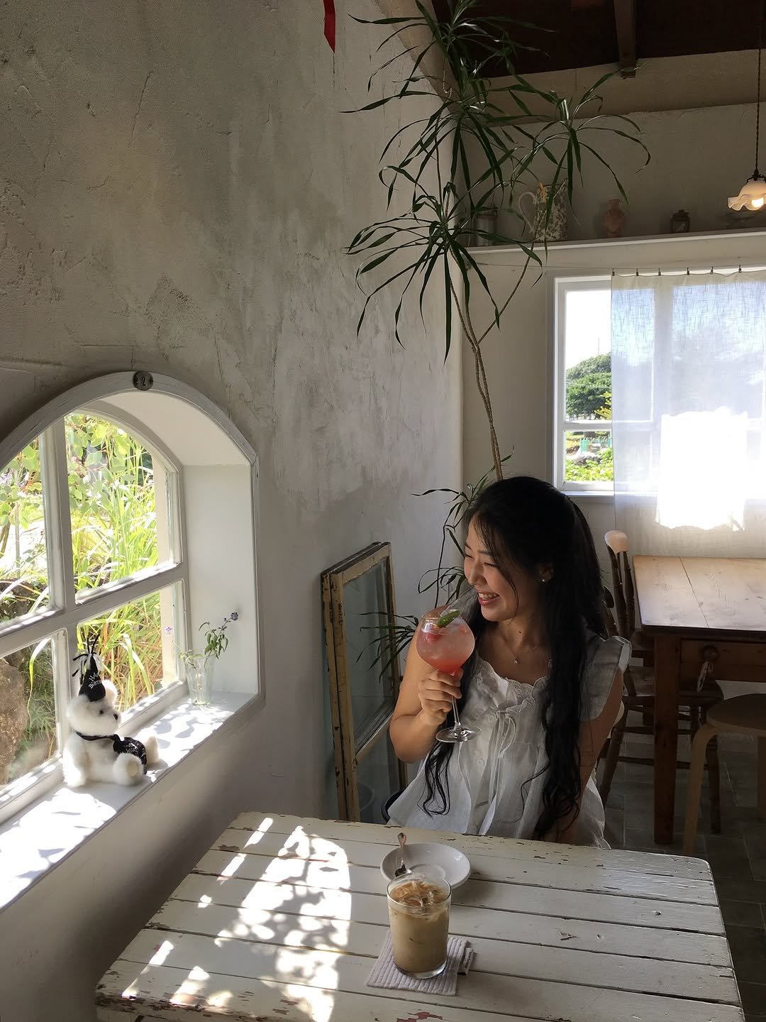 Photo shared by 여행자 Jay | 제2의 세상 on October 27, 2025 tagging @in.mood_jeju. May be an image of text.