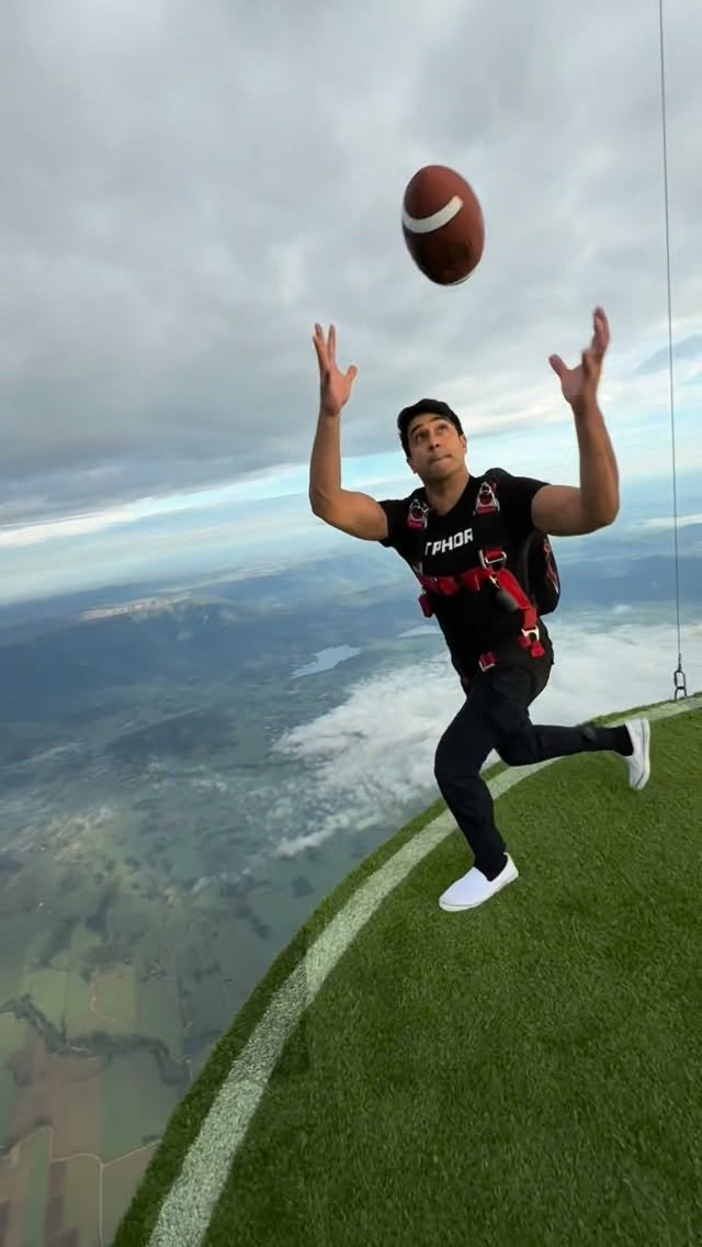 jayalvarrez 게시물 이미지: NFL PLEASE RECRUIT US! 🇧🇷