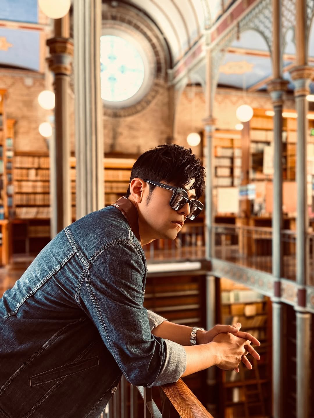 jaychou 게시물 이미지: 在這個特別的日子 謝謝所有一路支持到現在的歌迷朋友們 
你們送我最好的禮物...