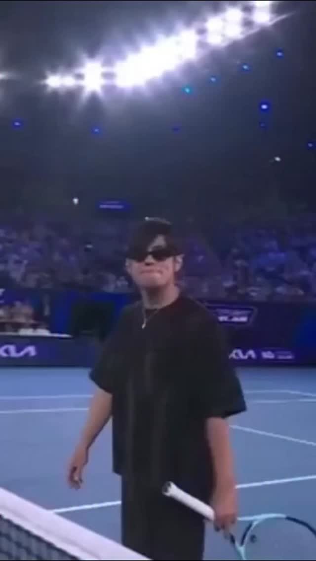 jaychou 게시물 이미지: Happy birthday to the King of Mandarin Pop, @jaychou 👑😎